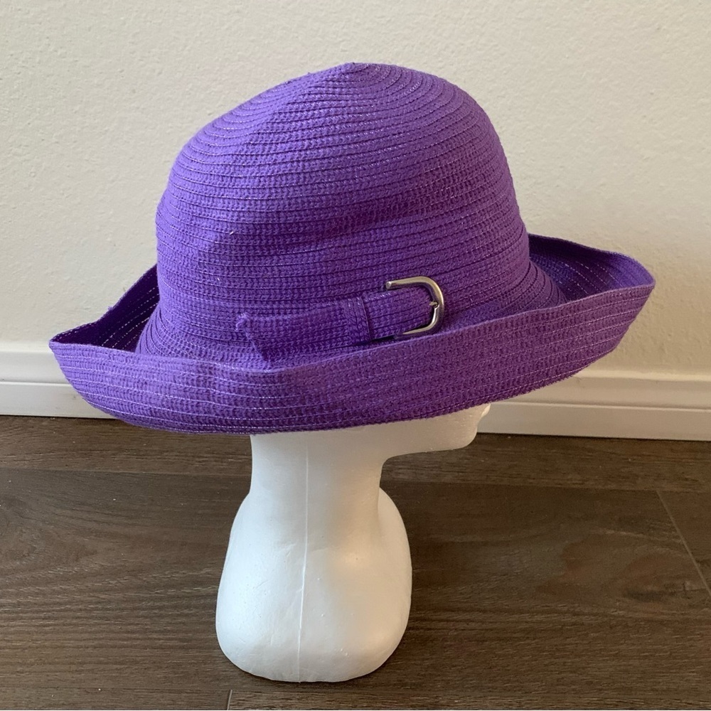 August hat